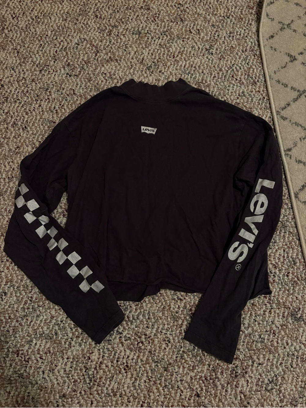 Levi's Black Long-Sleeve Logo Tee with Checker Sleeve
